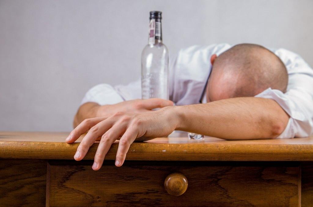 Признаки алкоголизма у мужчин