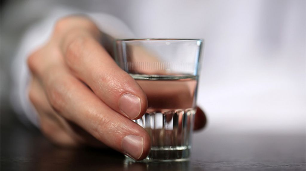 Можно ли употреблять алкоголь после лечения от алкоголизма?